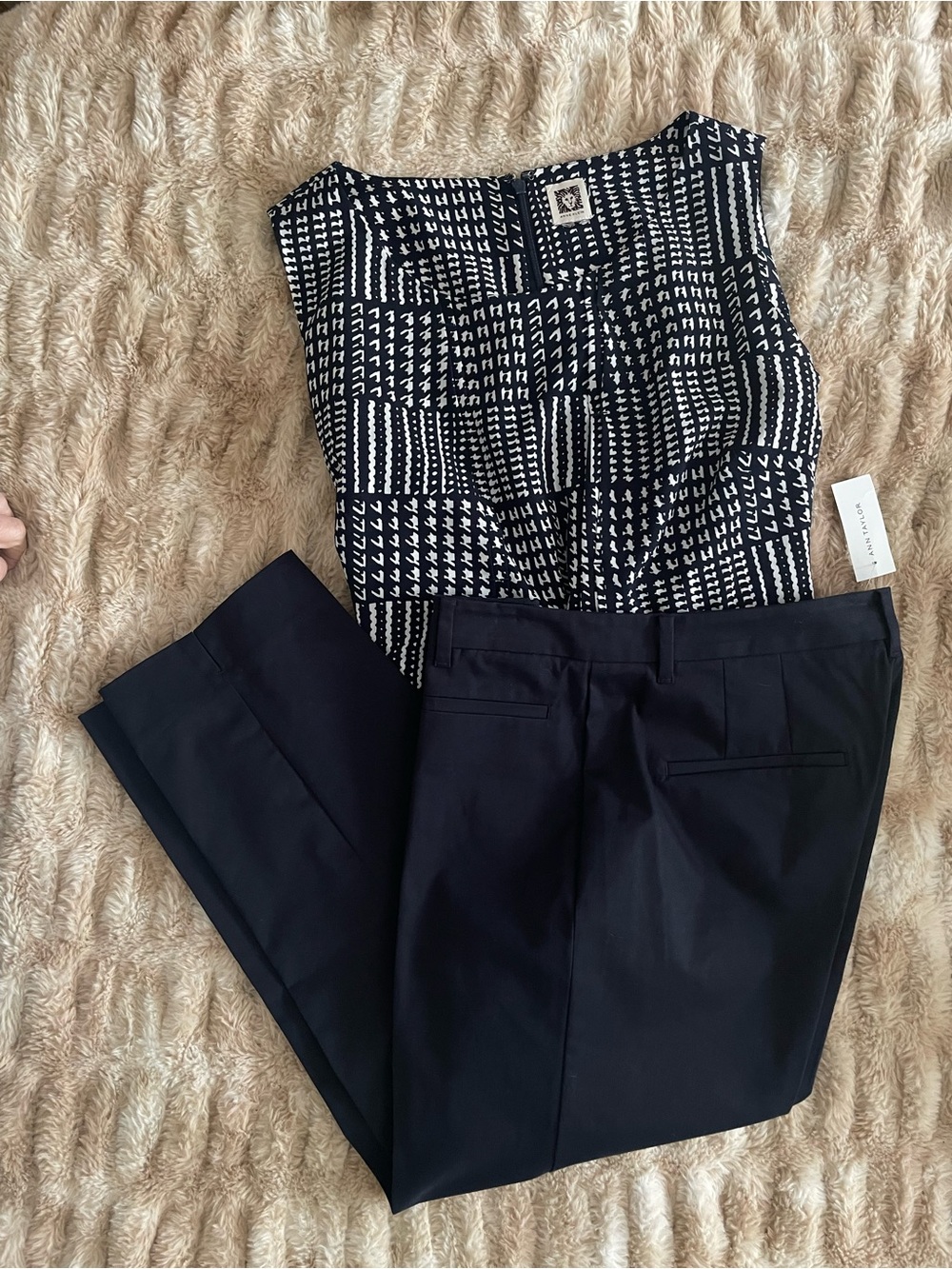 Ann Taylor Cotton Crop Pant Navy Size 8 Curvy Fit NWT - Picture 9 of 9